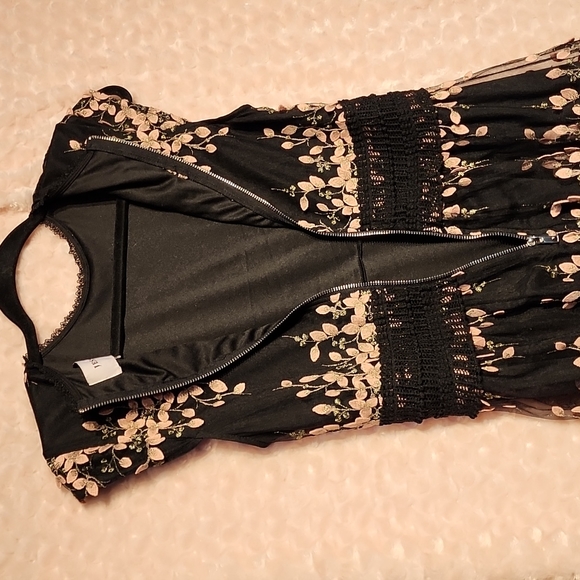 Jessakae Collection Embroidered  Fancy formal dress  Sz Med - Picture 14 of 15